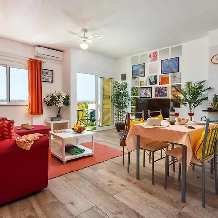 Apartment Beauty & Cozy